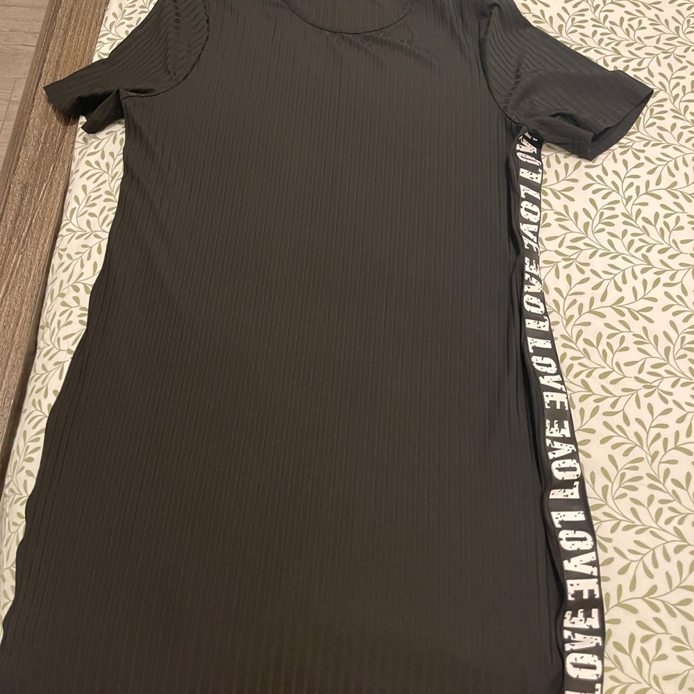 SHEIN Black Ribbed Tank Top